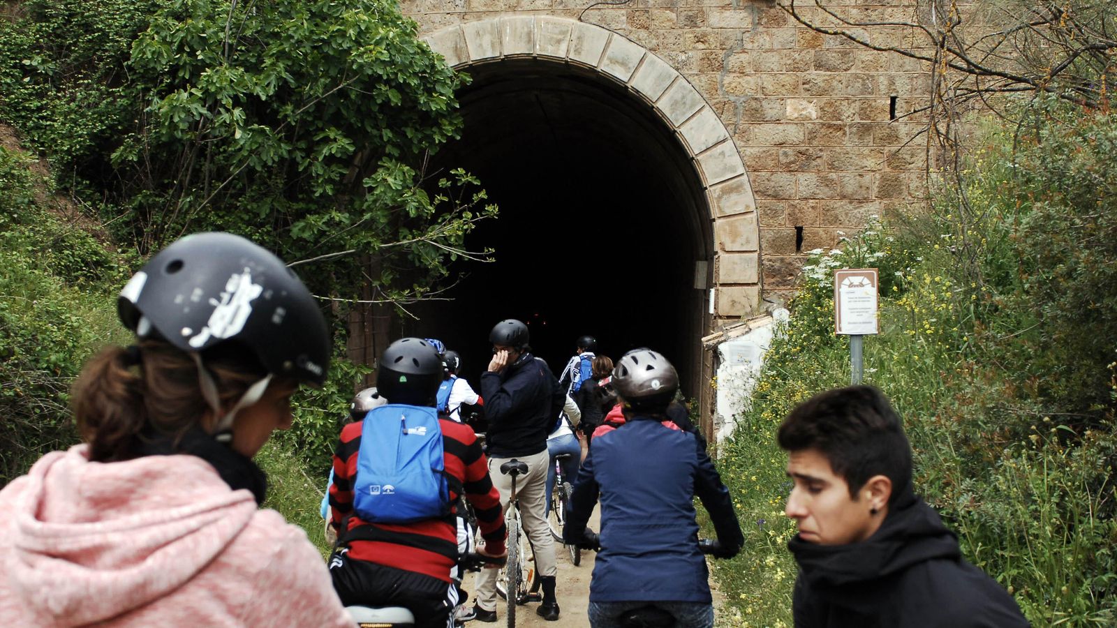 La Vía Verde también ofrece restauración y alojamiento