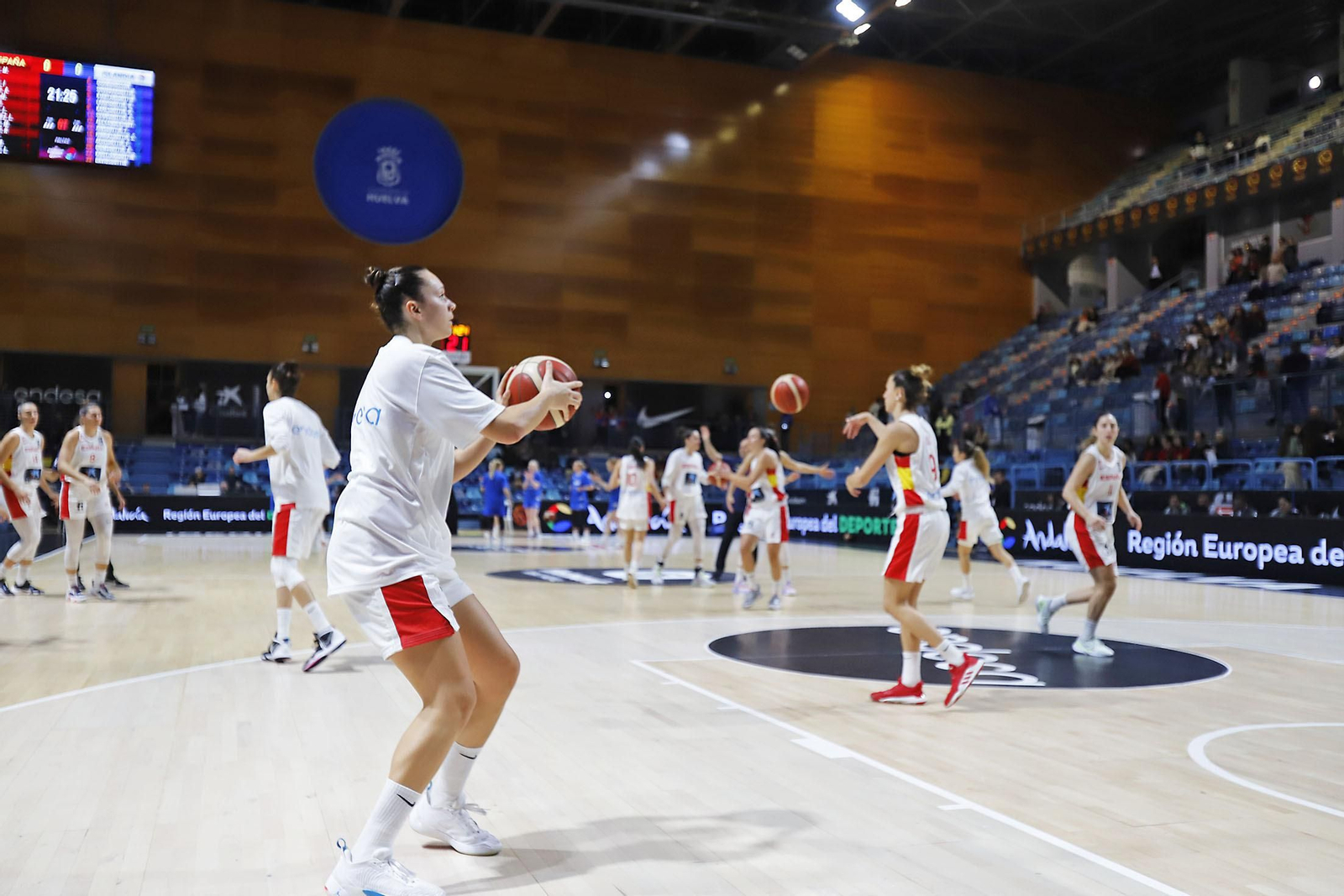 Imágenes del partido de la Selección Española femenina de baloncesto contra Islandia en Huelva