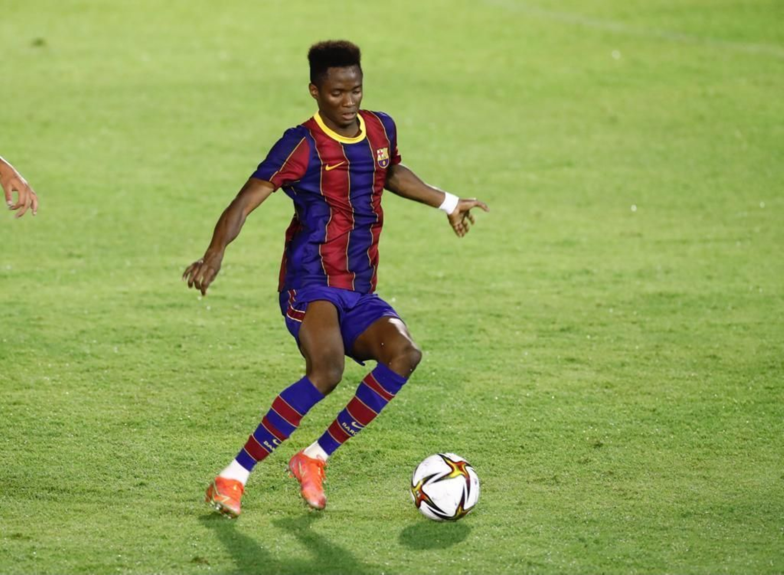 Fotos: Barcelona - Málaga CF de la Copa de Campeones