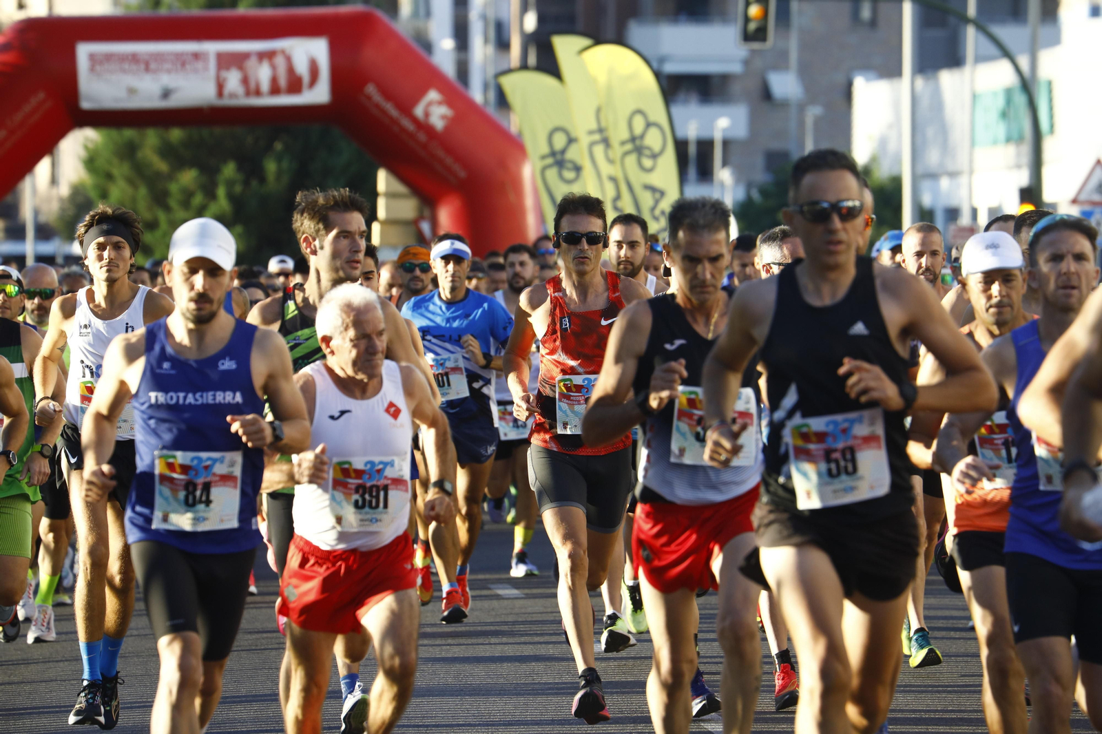 La XXXVII Media Maratón Córdoba-Almodóvar del Río, en imágenes