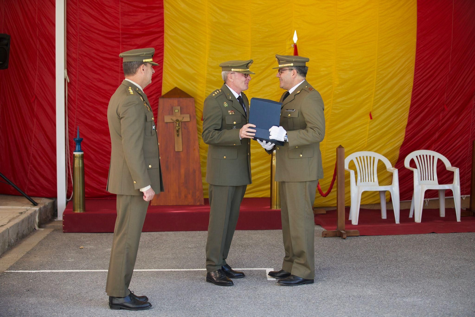 Todas las imágenes de la celebración del trigésimo aniversario de la creación de la Subdelegación de Defensa en Granada
