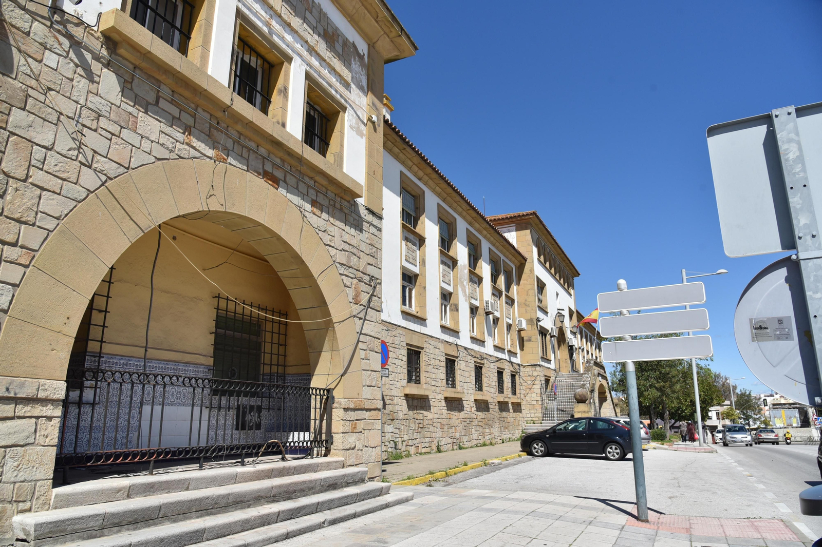 Fachada del CIE de Algeciras.