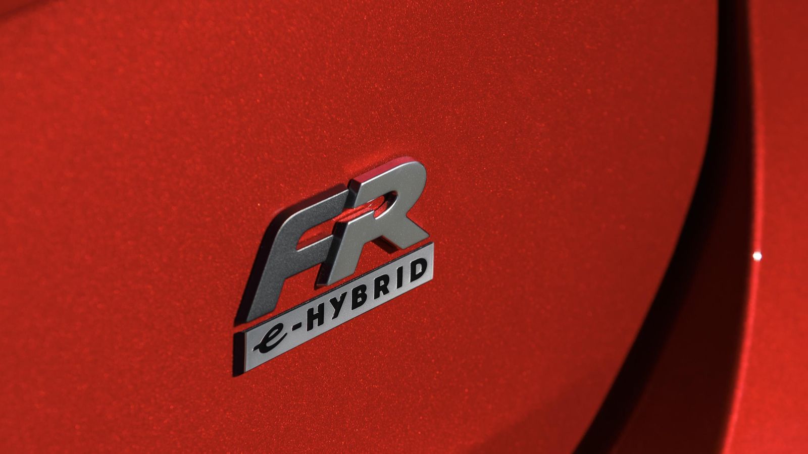 En todos los casos, los Seat con las etiquetas Eco y 0 tienen el acabado FR. El 1.0 eTSI, también está disponible con el acabado Style.