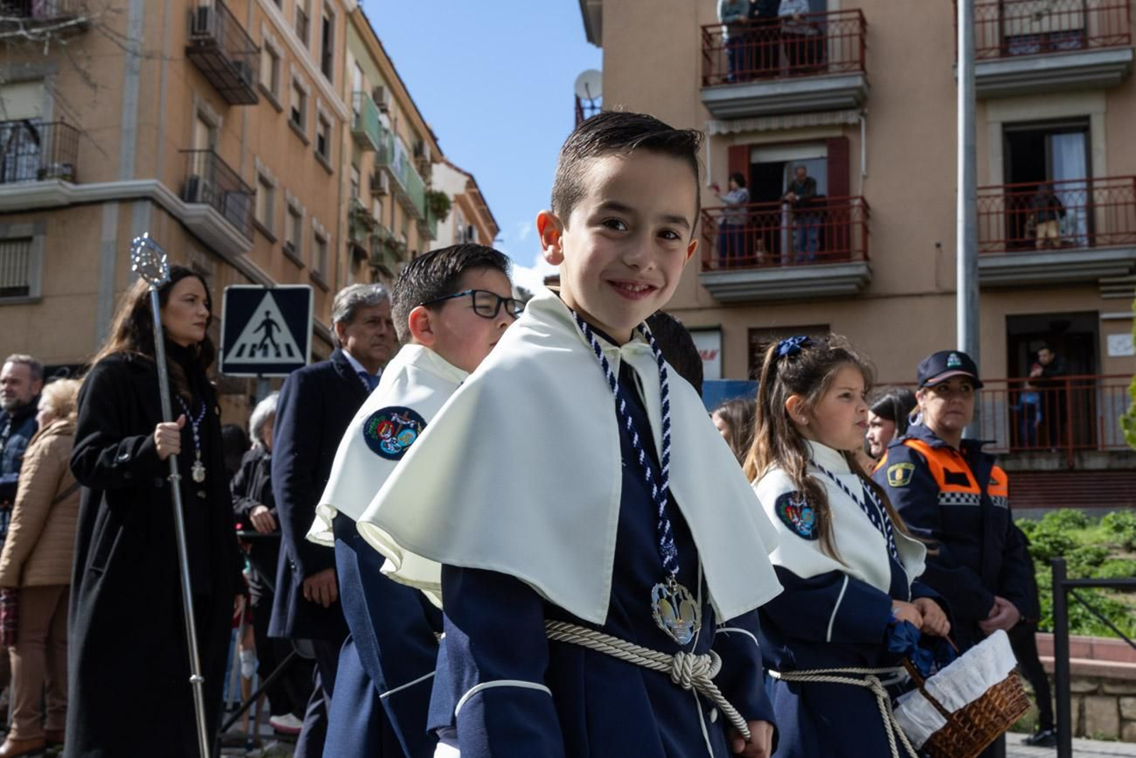 La temida lluvia impide el desarrollo normal de este Martes Santo