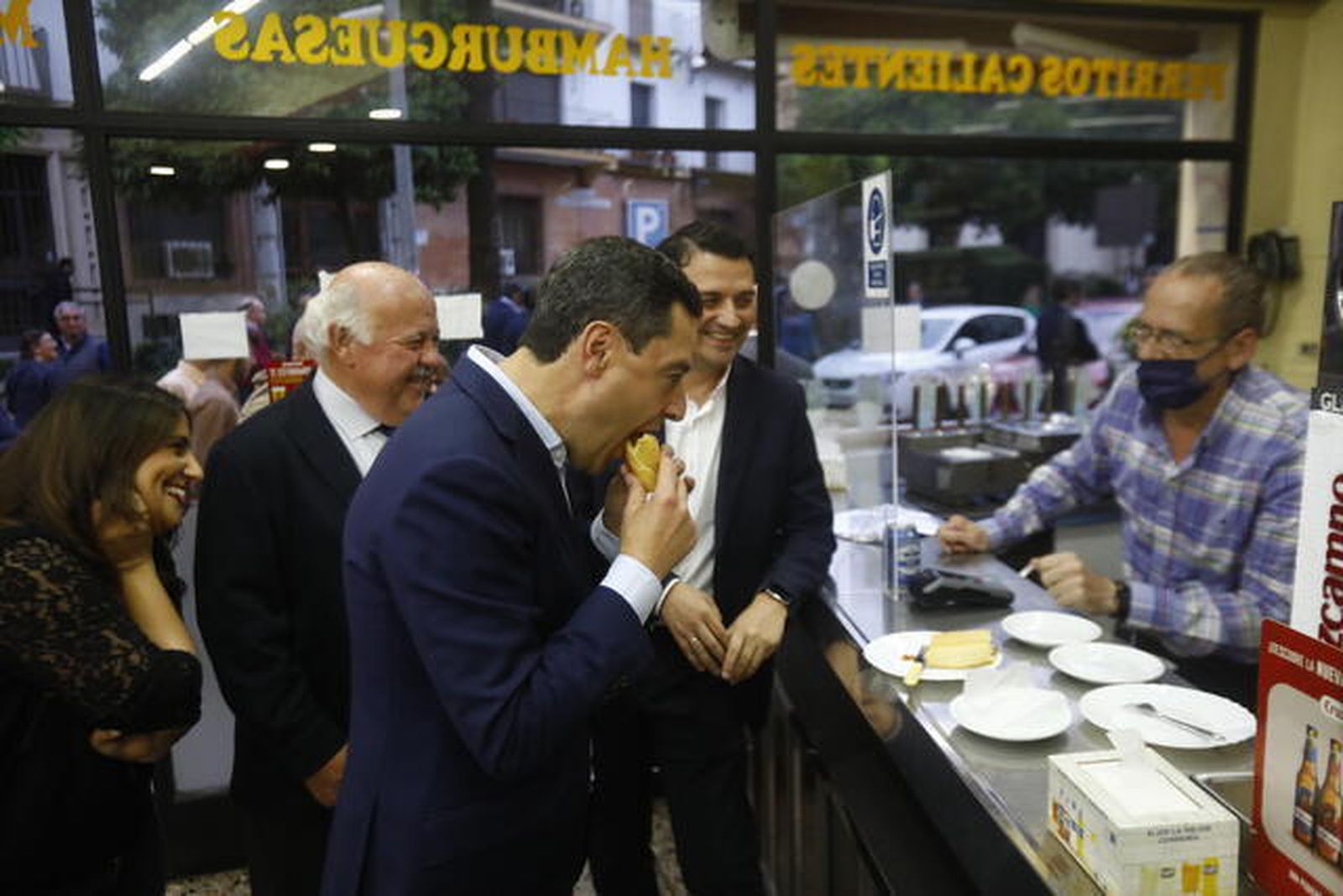 Avituallamiento en el mítico Lucas para el presidente Moreno