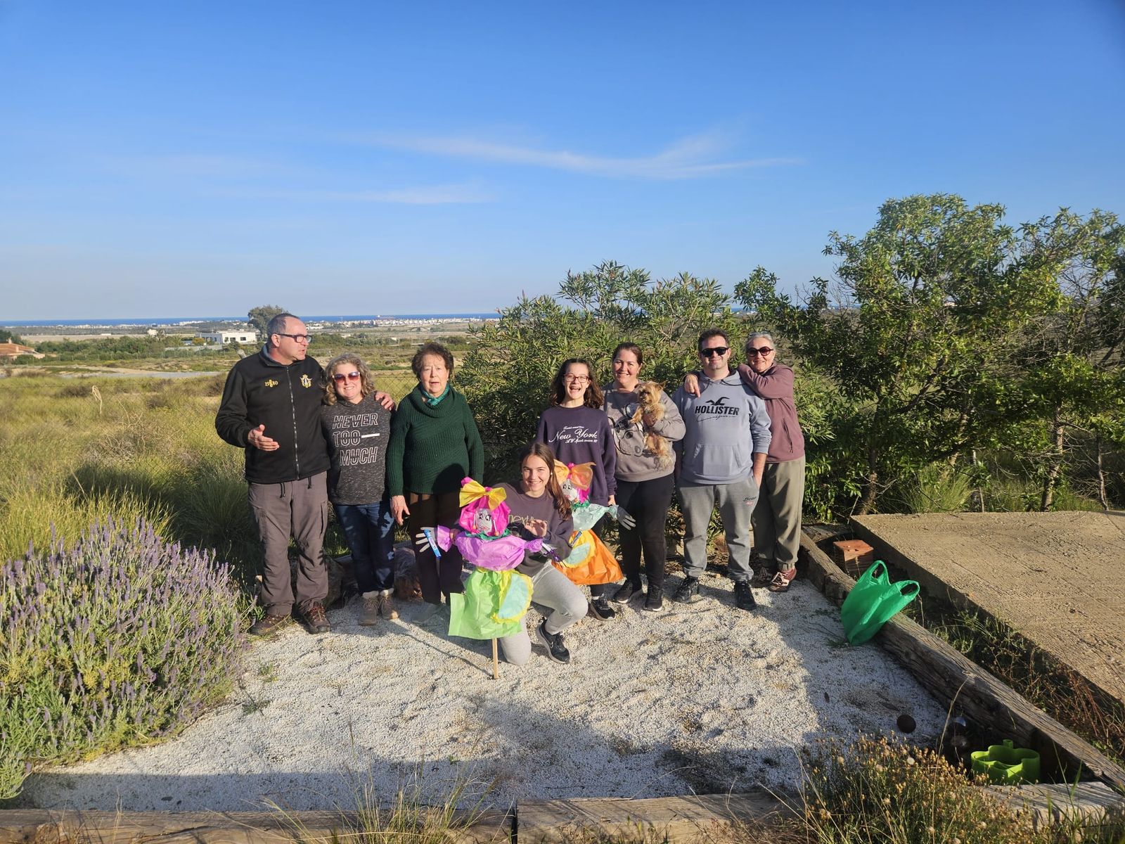 Una familia y sus viejas en Mojácar