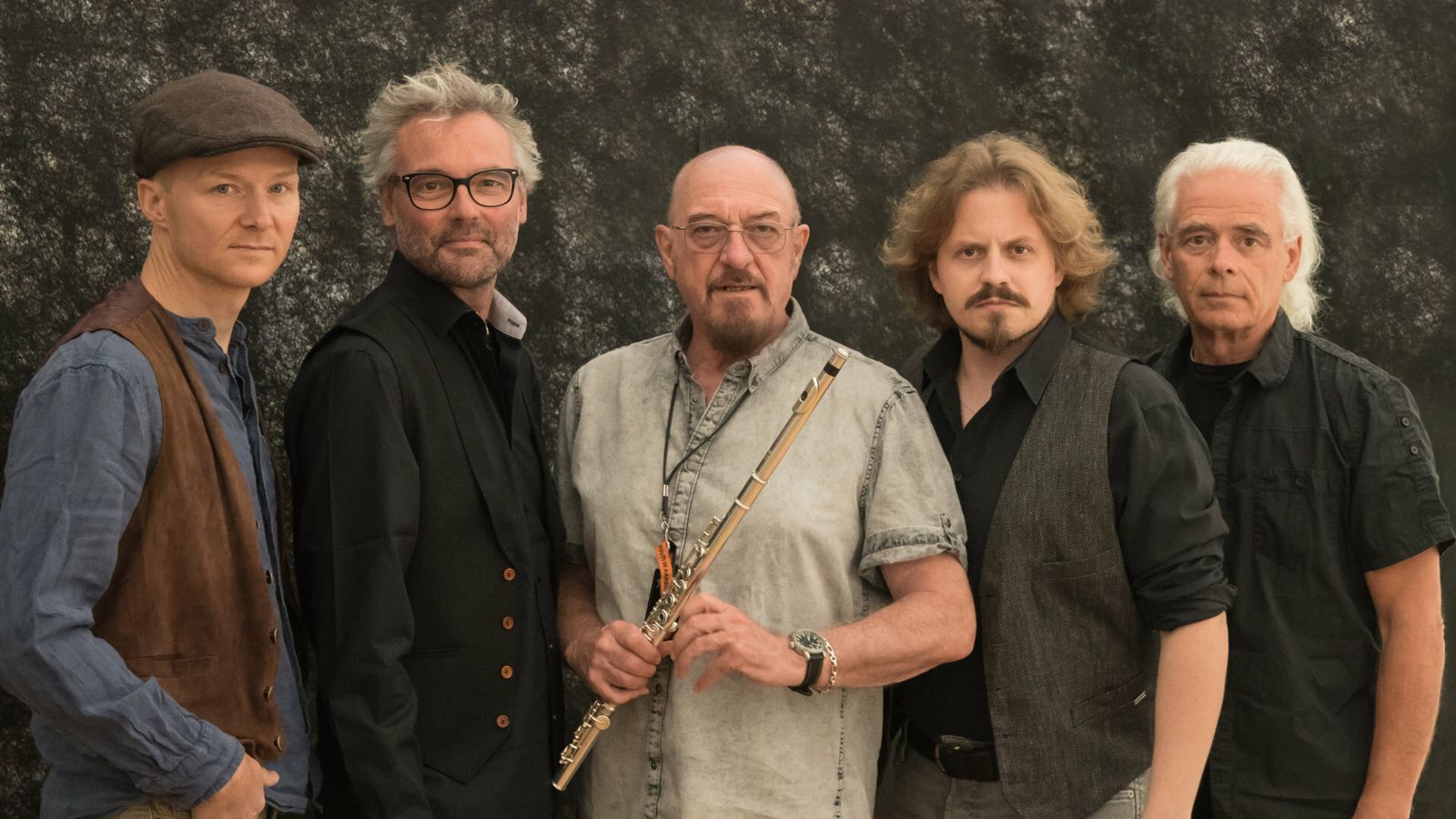 La banda Jethro Tull, con IanAnderson en el centro, actuará hoy en González Byass