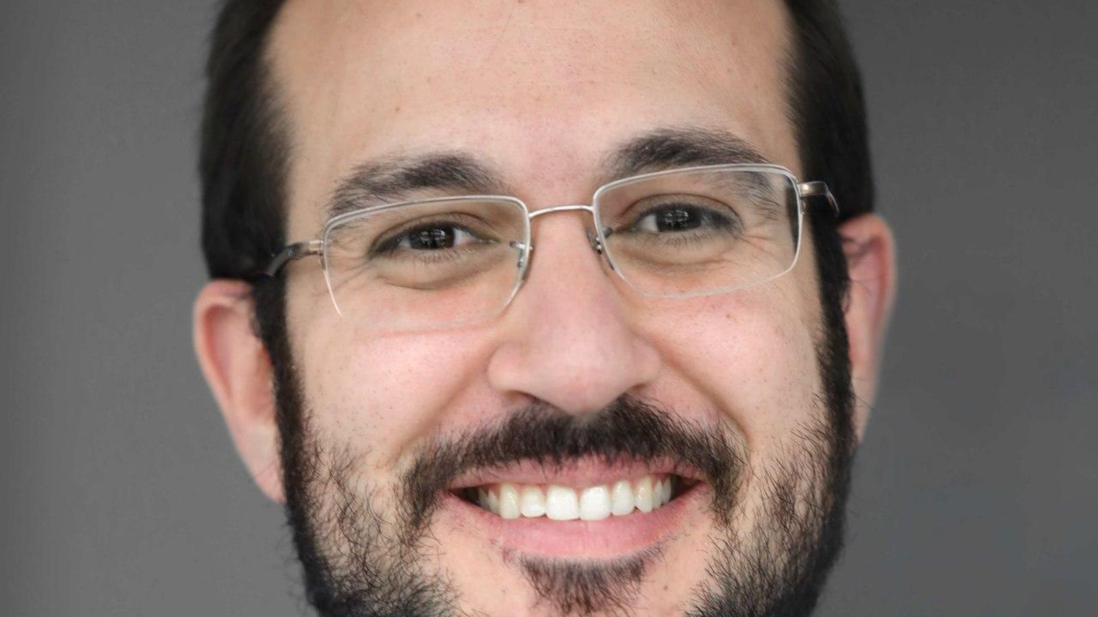 Miguel Ángel Fernández Rodríguez, físico de la Universidad de Granada y coordinador del equipo que ha diseñado LibreMask.