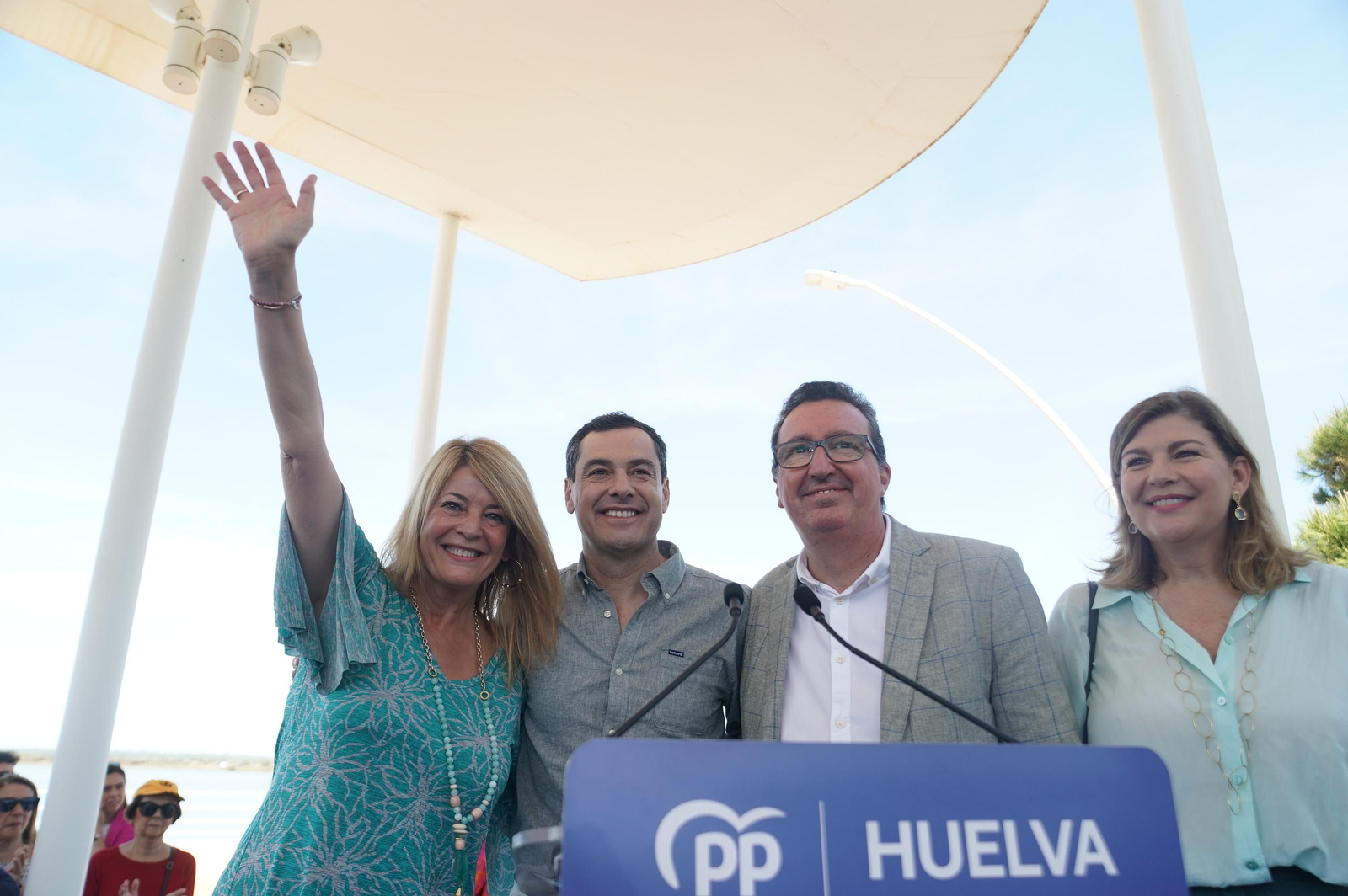 Pilar Miranda, Juanma Moreno, Manuel Andrés González y Berta Centeno.