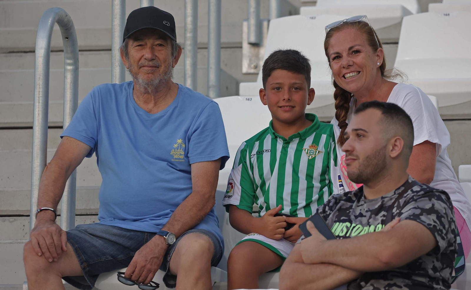 Búscate durante el Betis - Cádiz