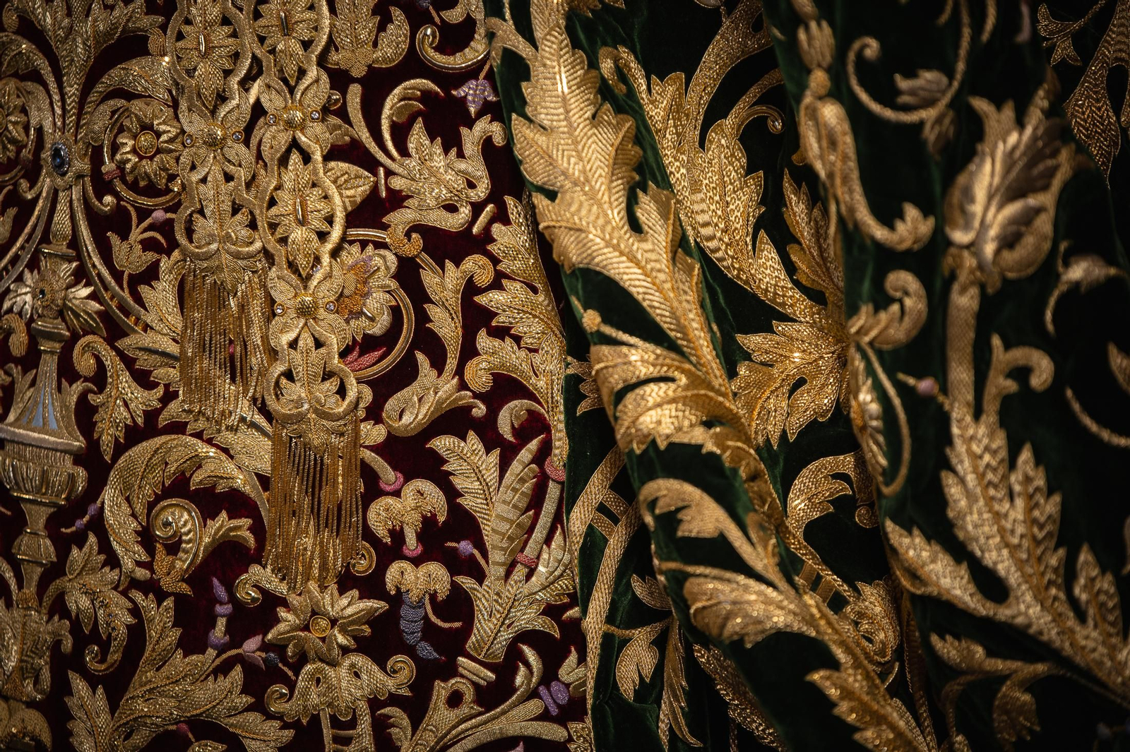 Imágenes del besamanos a la Esperanza de Triana en la Capilla de los Marineros