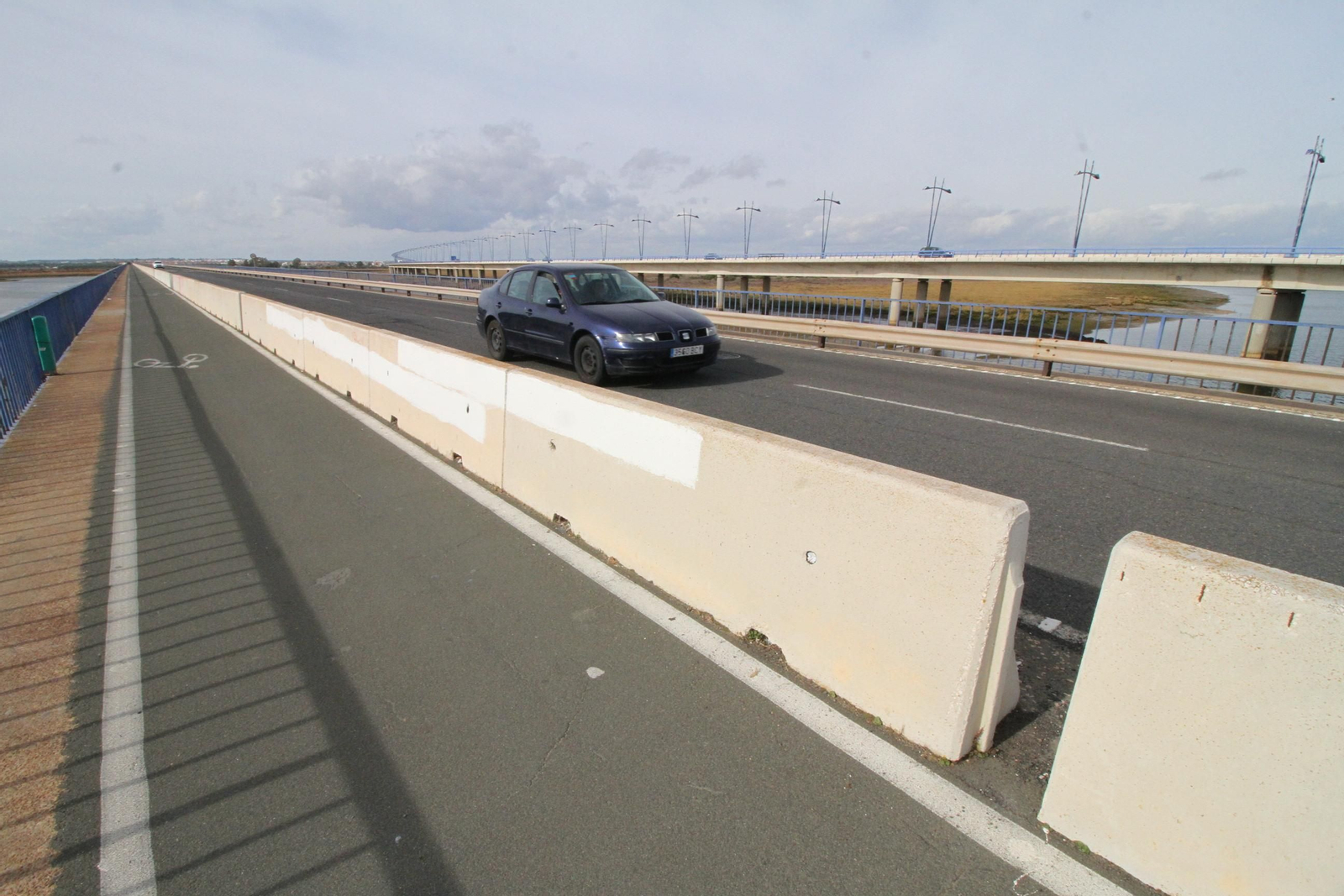 Imágenes del mal estado del puente Sifón.