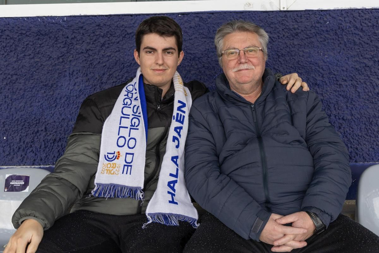La emoción del triunfo in extremis del Real Jaén ante el Atlético Mancha Real, en imágenes