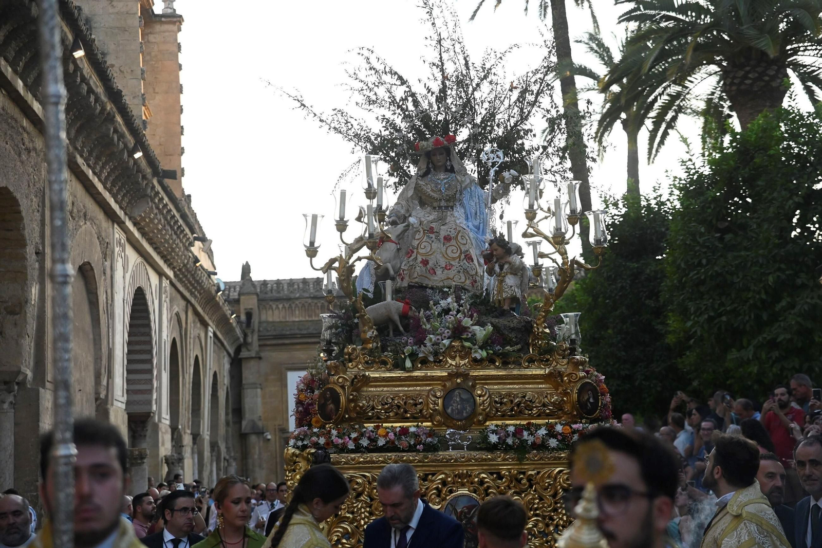 Las mejores fotos de la procesión de la Divina Pastora de Córdoba