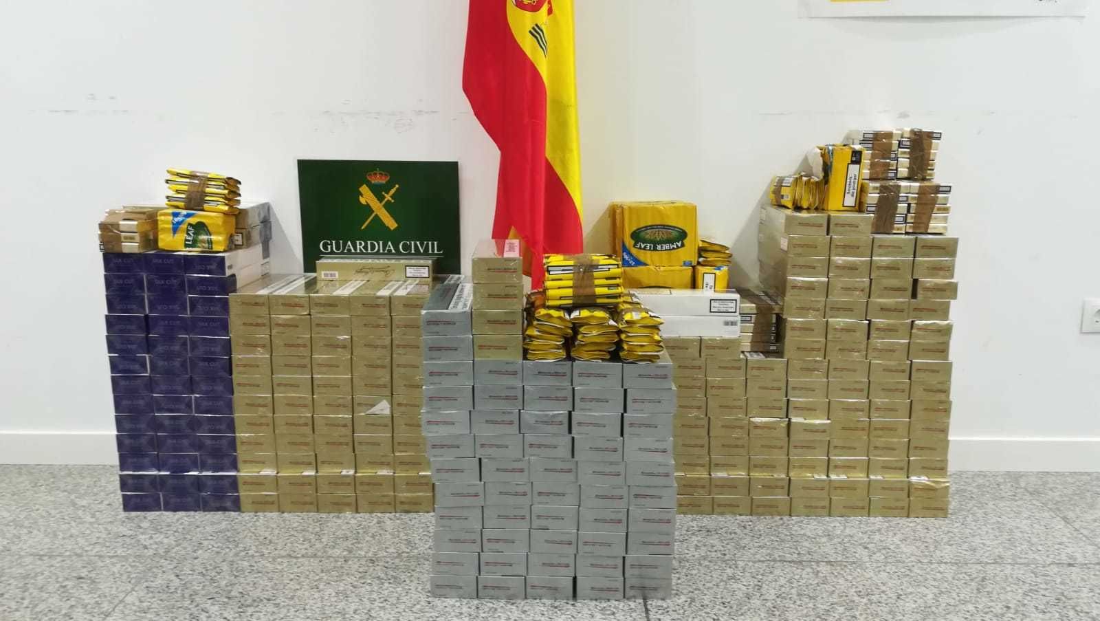 Tabaco incautado por la Guardia Civil en el aeropuerto de Málaga.