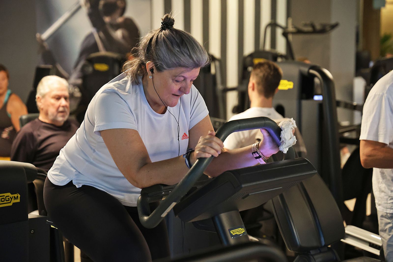 Las fotos de la vuelta al gimnasio en Huelva: El O2 se llena con los propósitos de enero