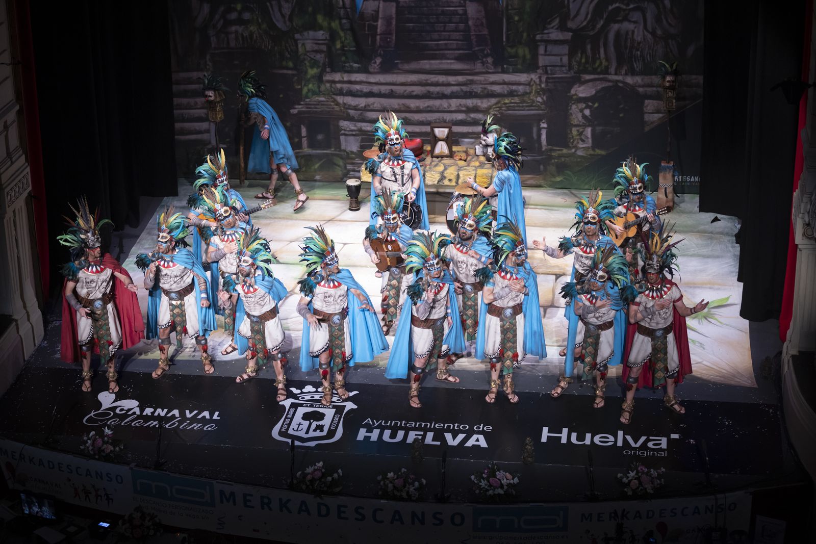 Imágenes de la actuación de la comparsa de Bollullos "El sacrificio" en el Carnaval Colombino