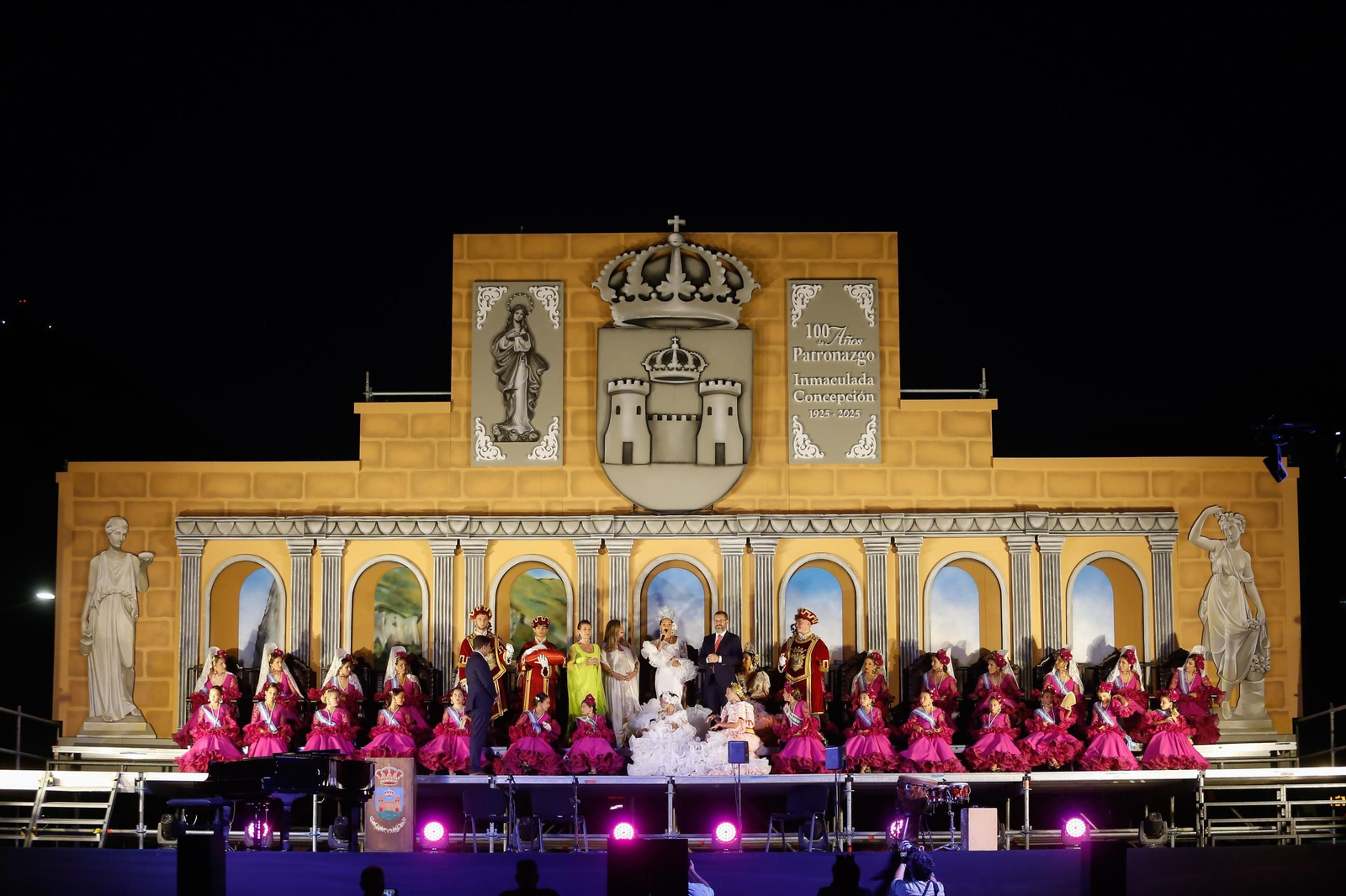 Fotos de la coronación y pregón de la Feria de La Línea 2025
