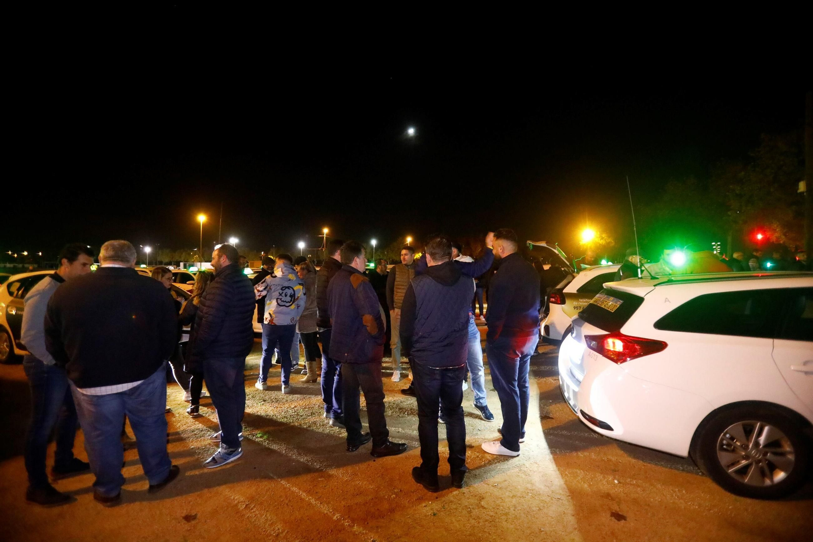 La protesta de los taxistas cordobeses contra las agresiones, en imágenes