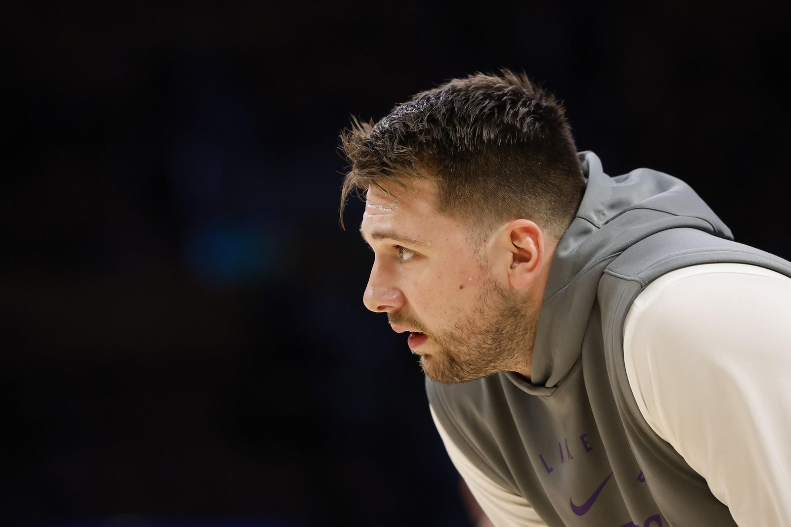 Las fotos del debut de Doncic con los Lakers