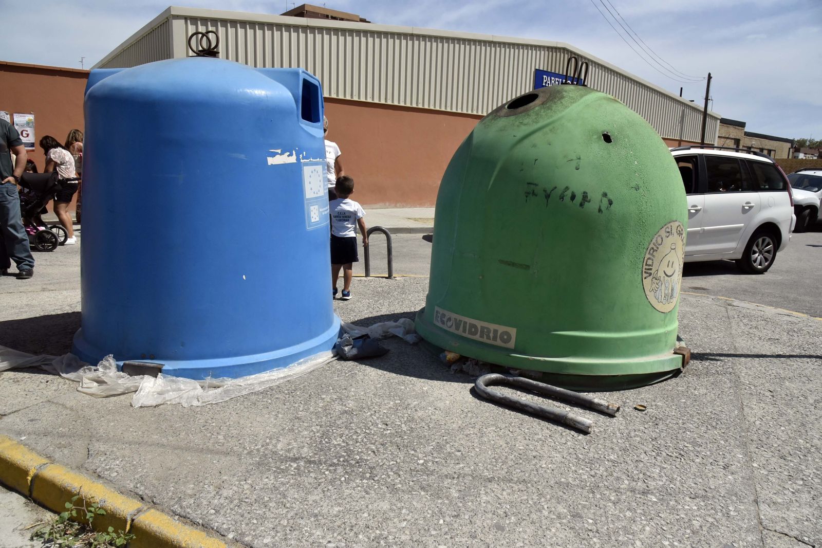 Contenedores de basura.