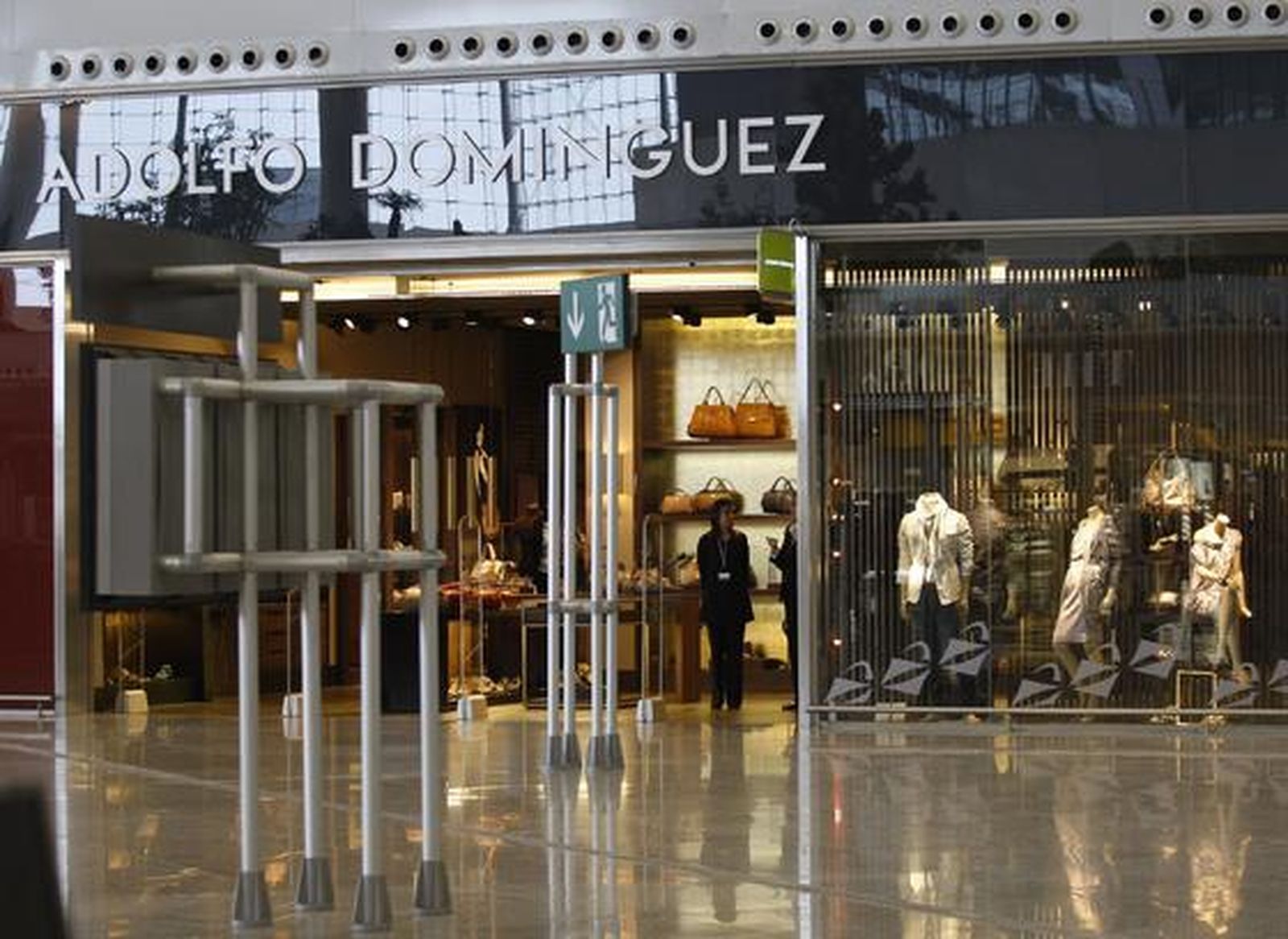 Imágenes de la nueva terminal del aeropuerto Pablo Ruiz Picasso

Foto: Sergio Camacho