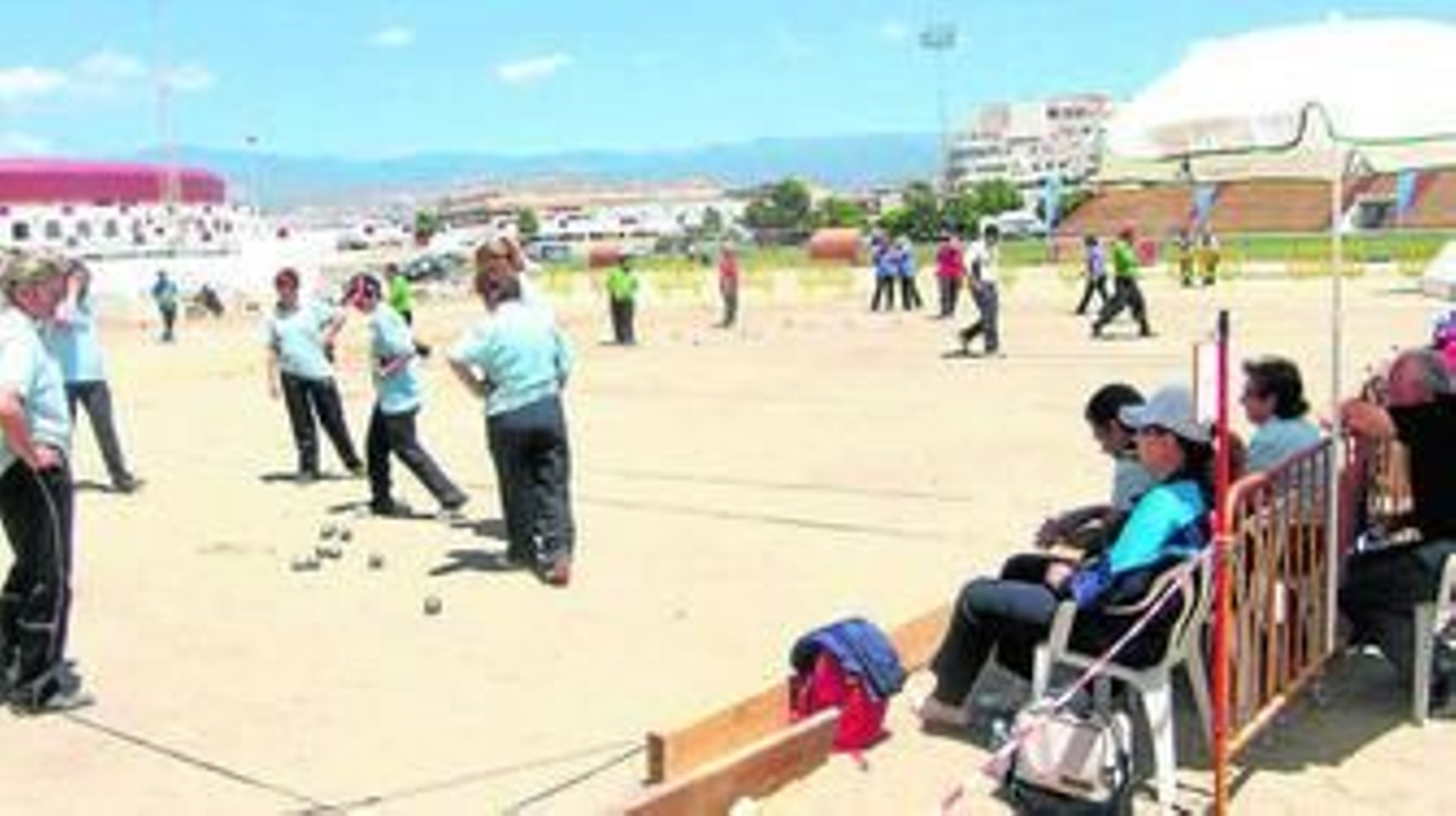 Los Bajos acoge el campeonato de España de petanca por tripletas