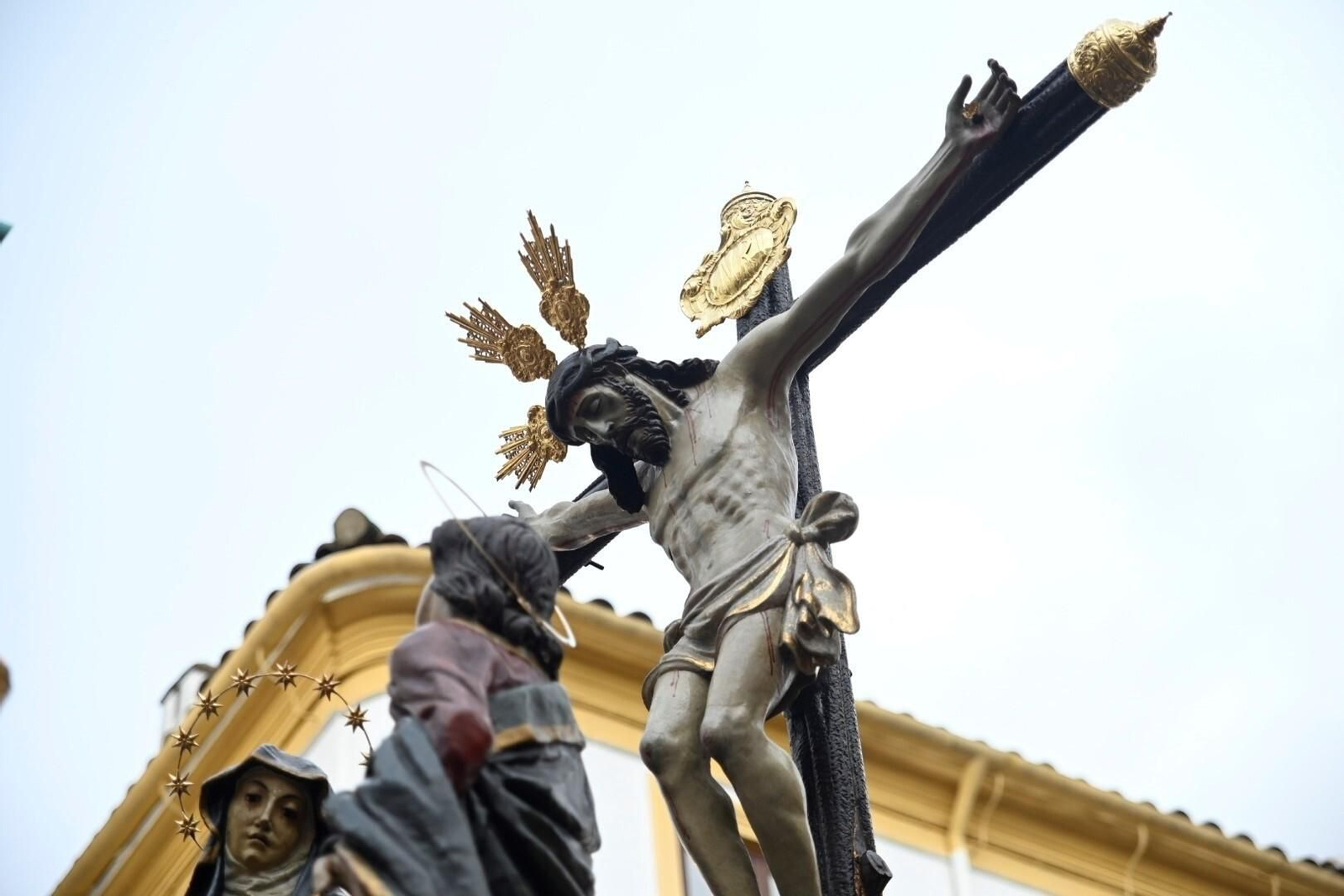 El traslado de la Hermandad del Amor de Córdoba, en imágenes