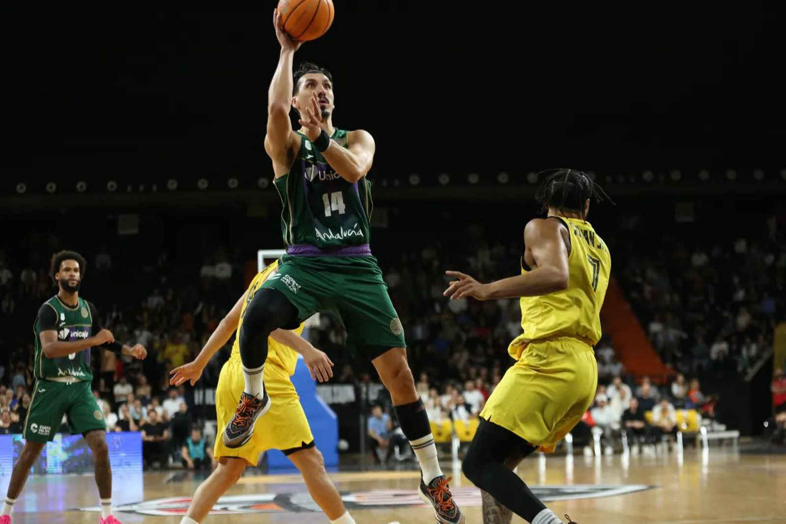 El Mersin-Unicaja, en fotos