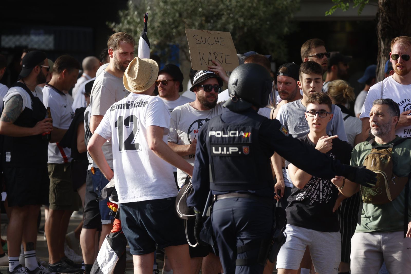 Blindaje policial en los accesos al Sánchez Pizjuan