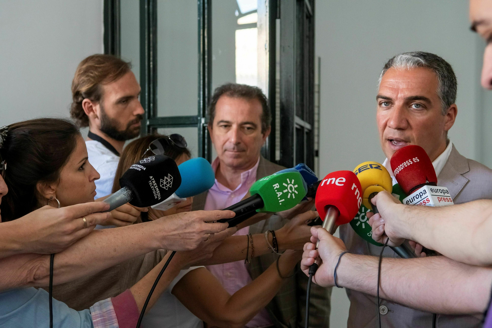 Elías Bendodo, presidente del PP en Málaga, este pasado viernes tras reunirse con Ciudadanos.