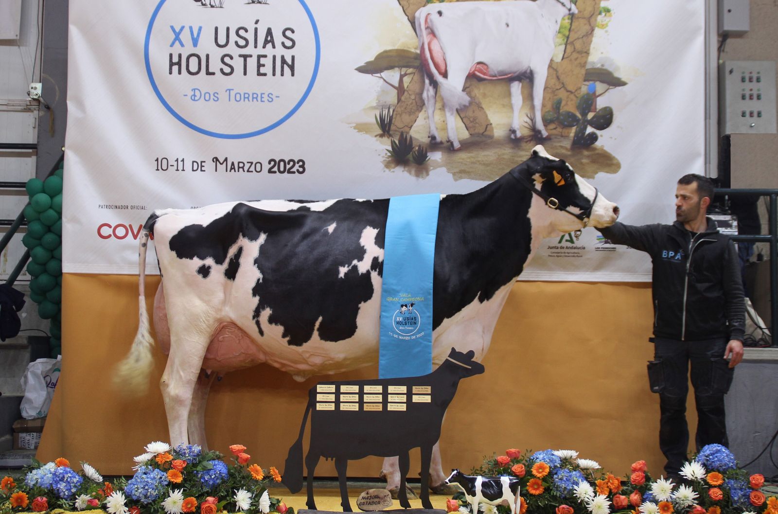 'Vistahermosa Awesome BYMY 0538', de la ganadería de Dos Torres Vistahermosa se alza con el título de Gran Vaca Campeona.