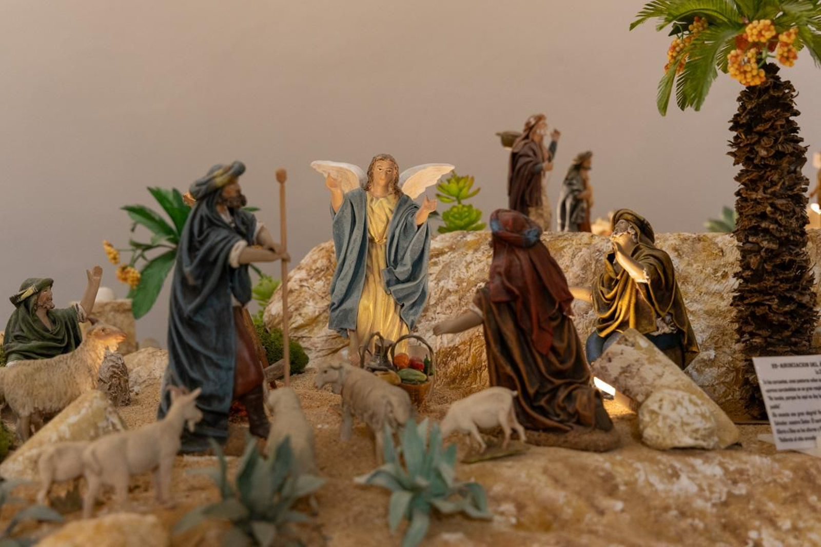 En imágenes: así es el Belén Bíblico con más de un millar de piezas artesanas de los abuelos María y Rafael