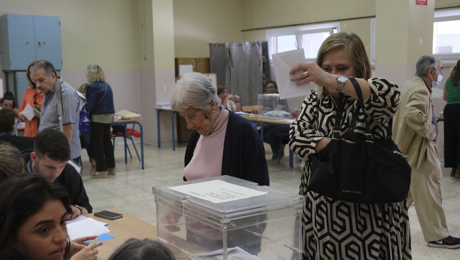 Imágenes de las votaciones en las Elecciones Municipales 2023, en Almería capital