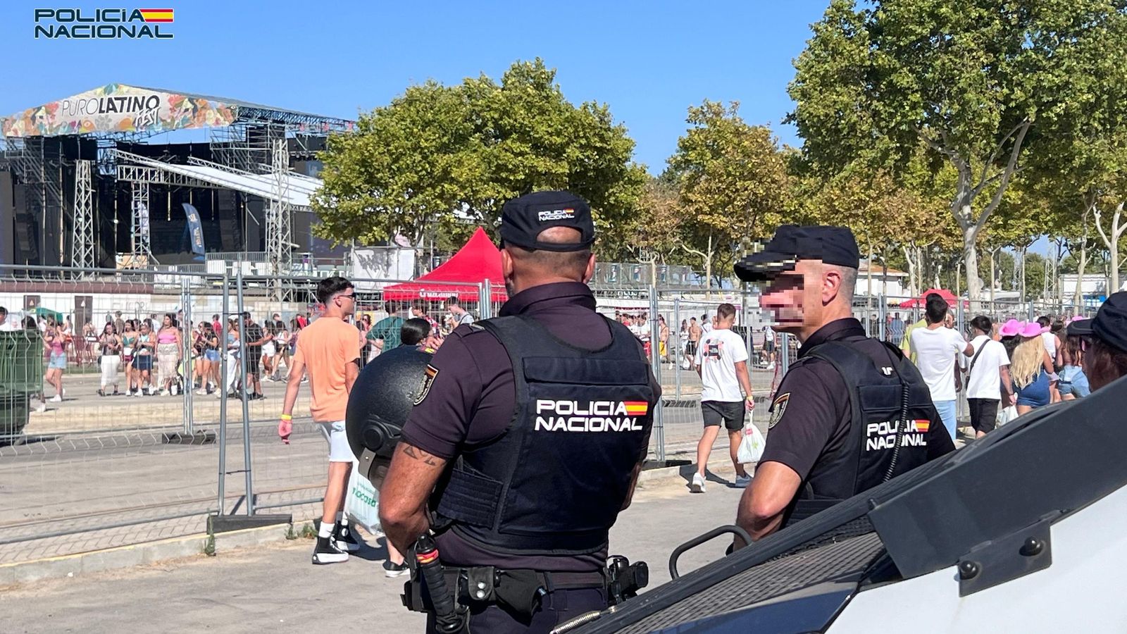 Efectivos de la Policía Nacional, durante el Puro Latino El Puerto Fest.