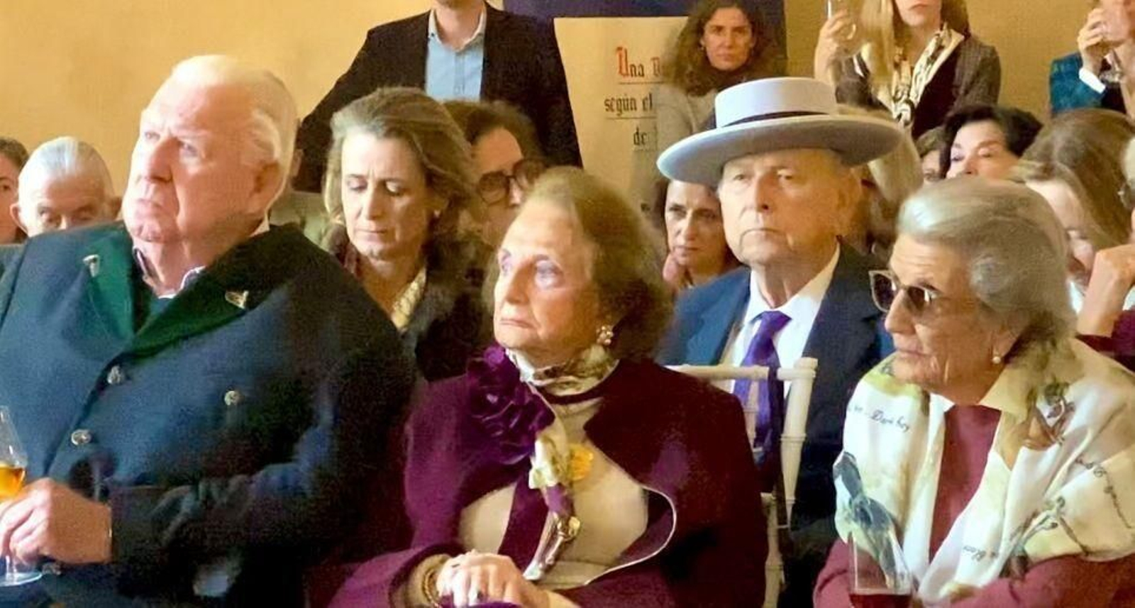 Miembros de la familia Domecq, etnre ellos, Maribel, María, Luis, Reyes y Álvaro Domecq.