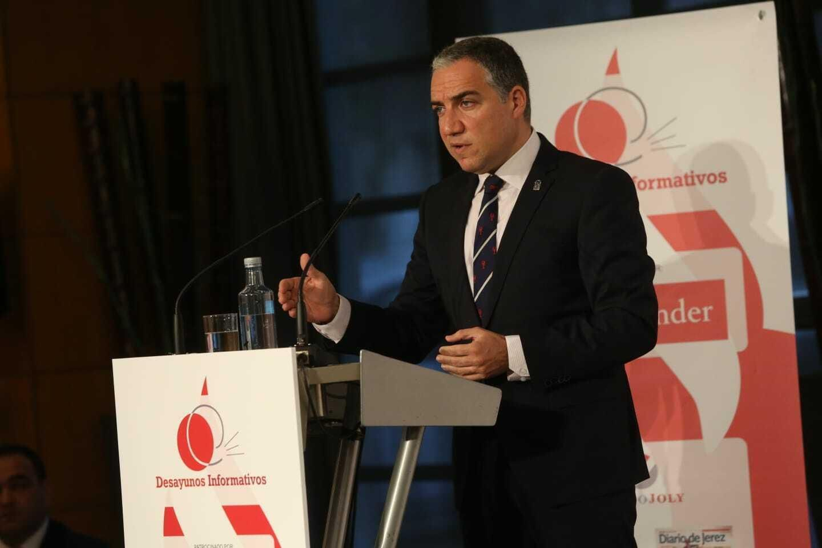 Elías Bendodo, durante el desayuno informativo de Grupo Joly.