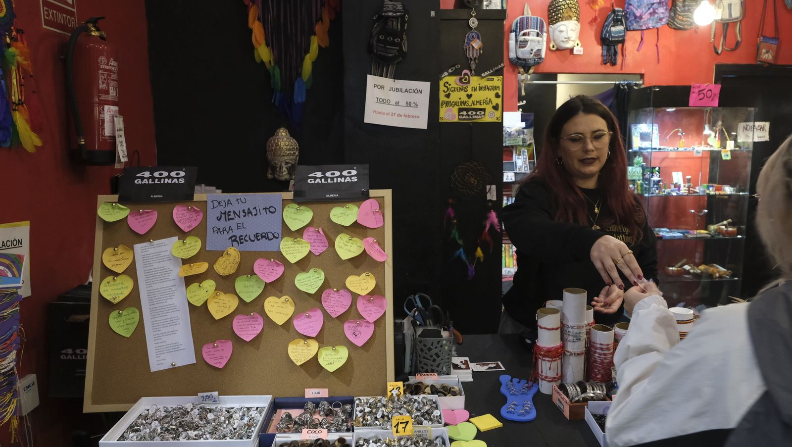 '400 gallinas' echa el cierre tras cerca de tres décadas en Almería, en imágenes