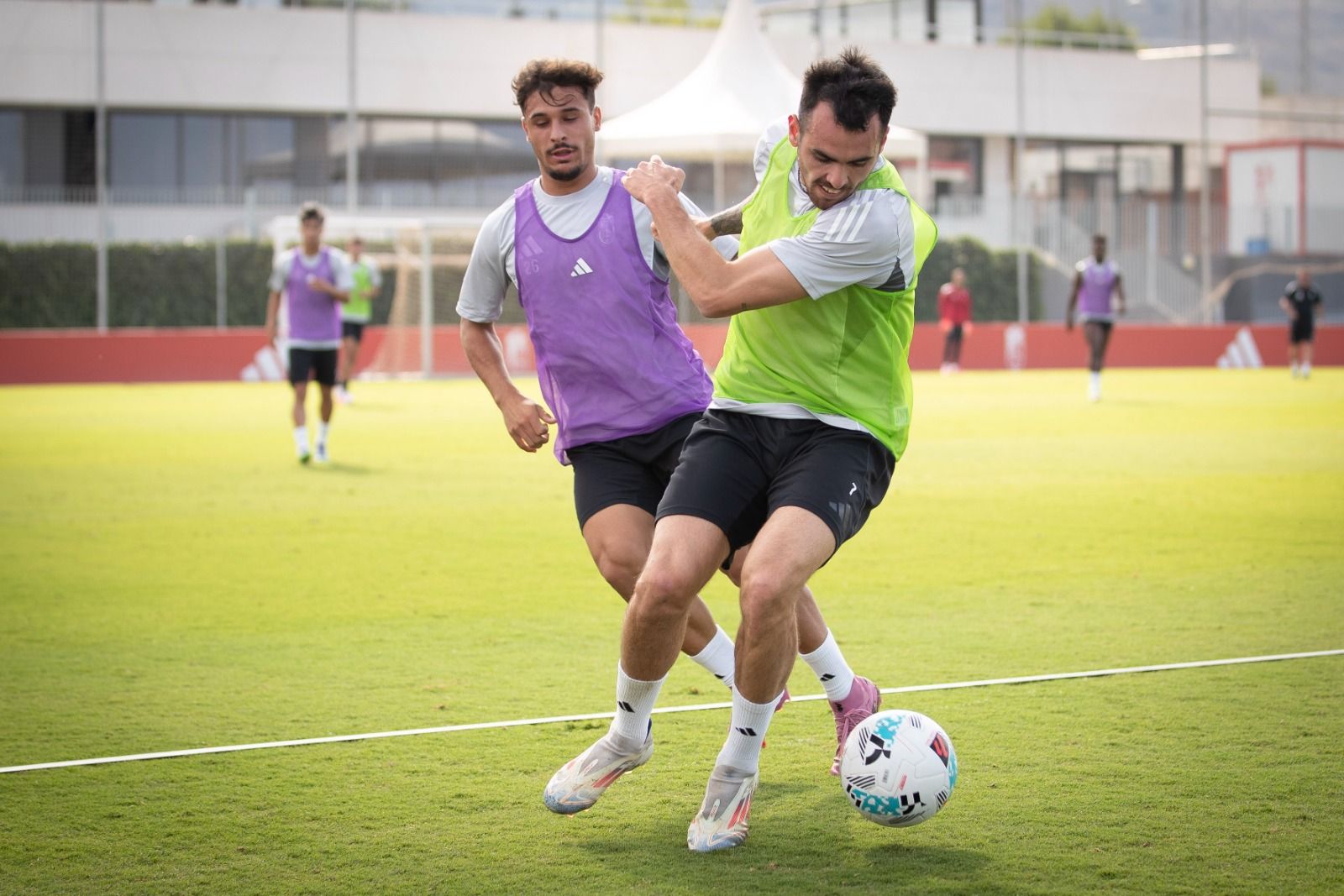 Las imágenes del entrenamiento del Granada CF