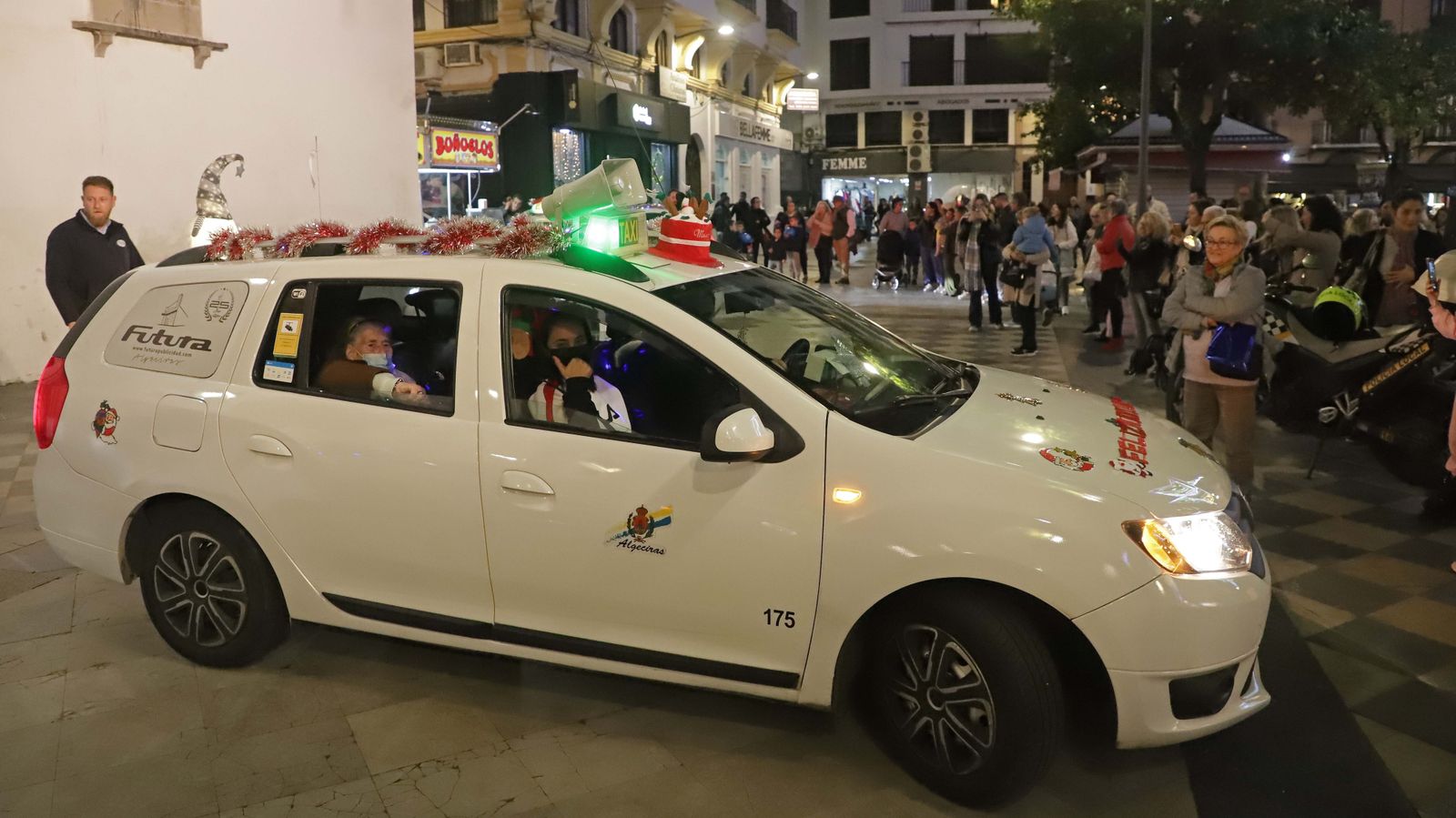 Uno de los taxis del Paseo de la Ilusión.