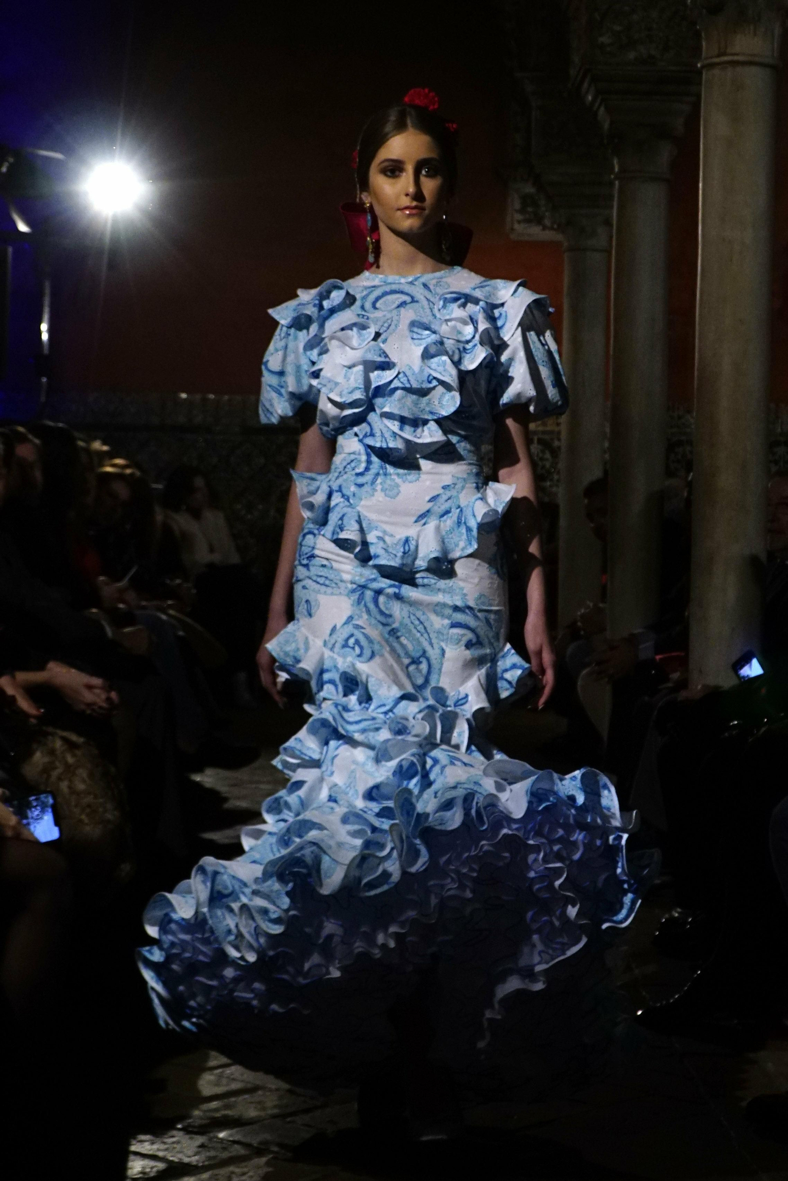 Se abre la temporada de moda flamenca 2020: todas las fotos del desfile de Lina 1960