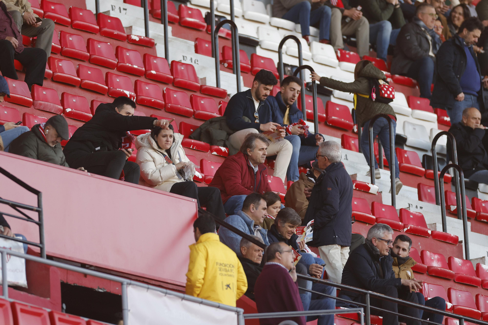 Búscate en las fotos del Sevilla-Mallorca