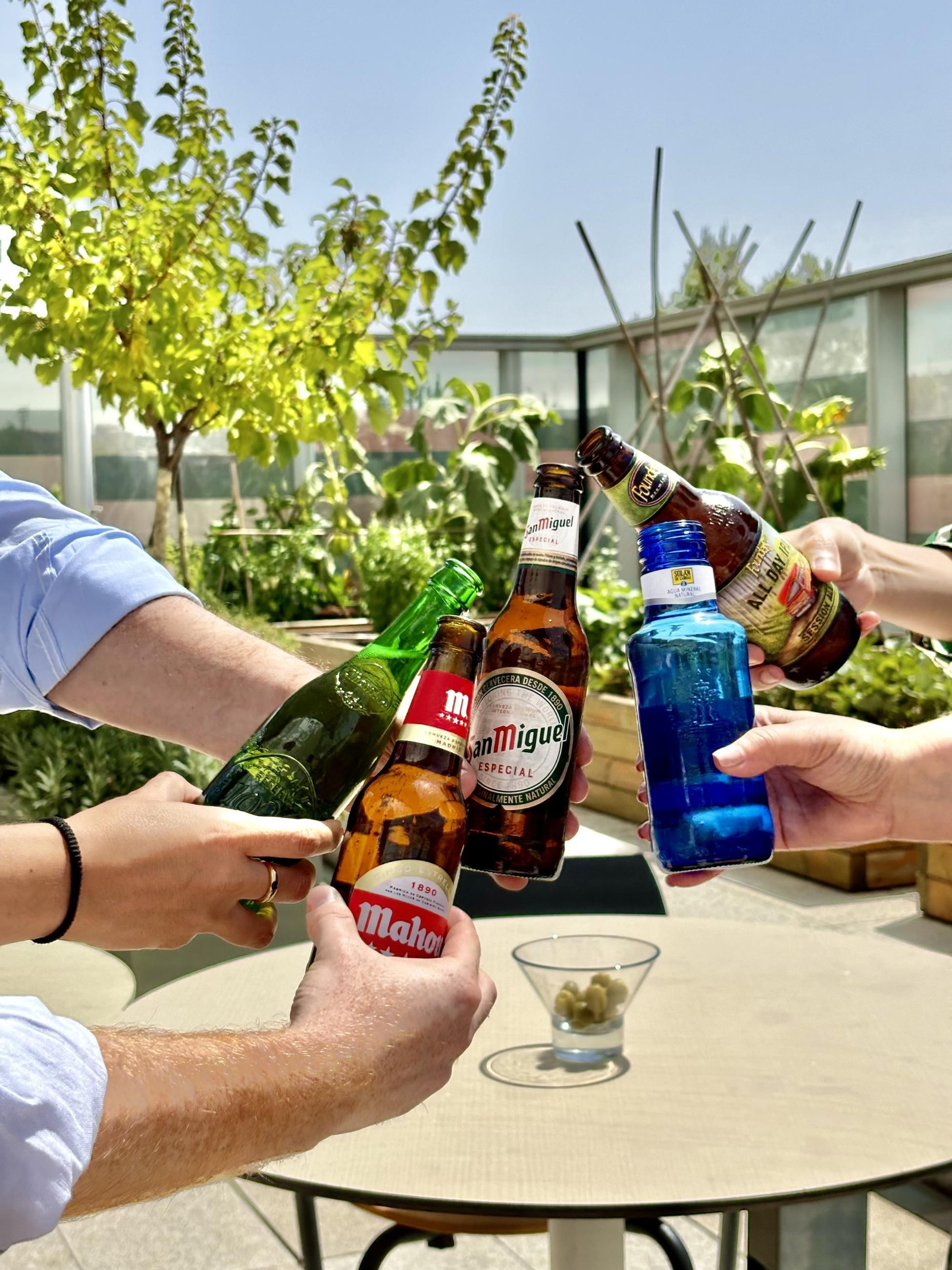 Mahou San Miguel, una compañía familiar española y de gestión independiente. Mahou San Miguel, una compañía familiar española y de gestión independiente.