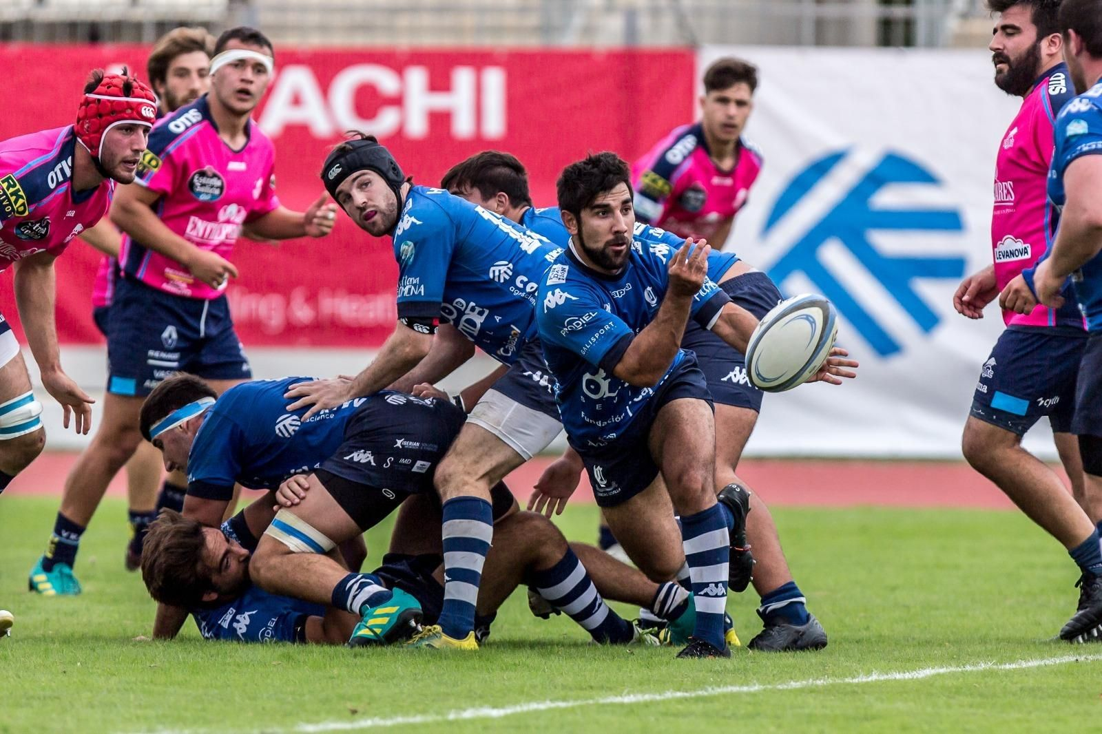 El apertura Coco Roldán pone en juego a los suyos ante el VRAC.