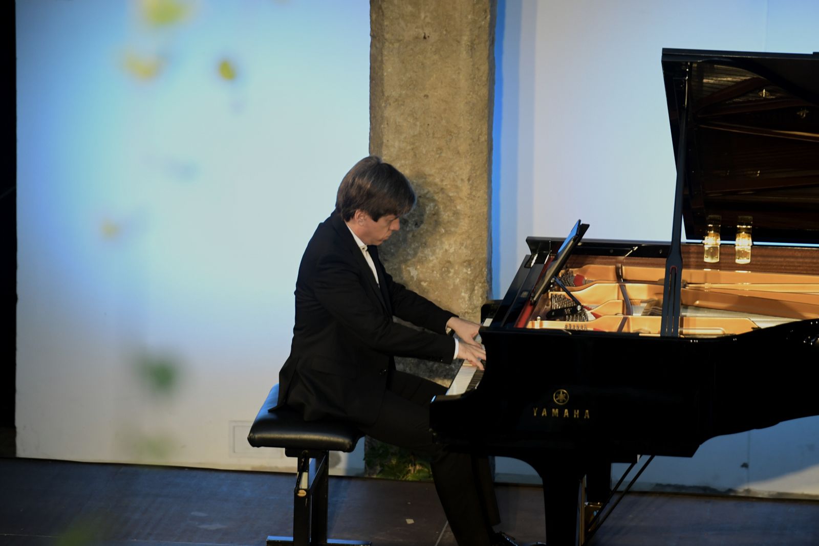 El pianista Mario Prisuelos se estrena en el Festival con un concierto en el Corral del Carbón