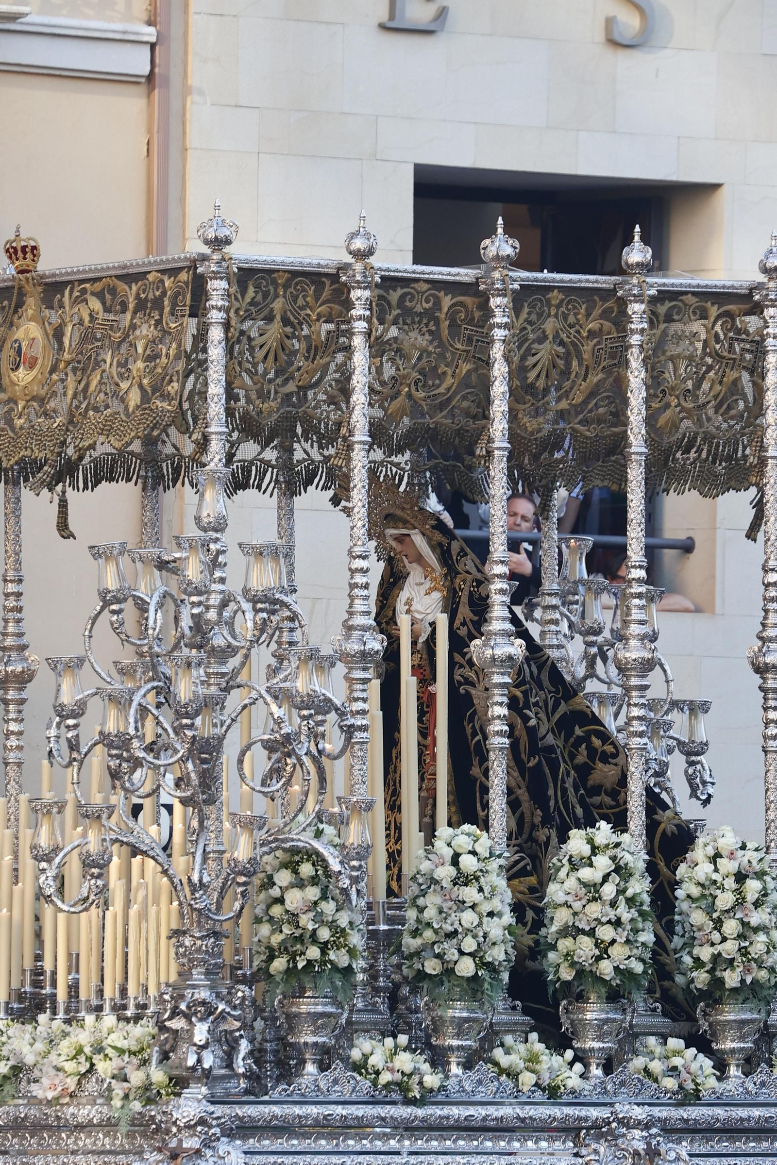 El Sepulcro el Viernes Santo en Málaga, en imágenes
