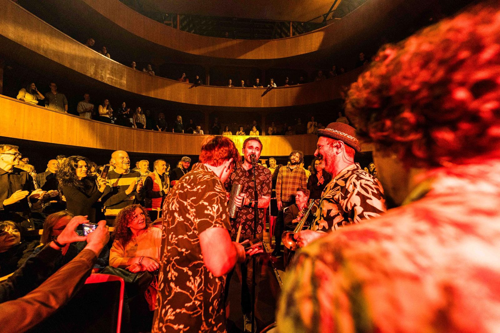 Espectacular concierto de Depedro en el Teatro de las Cortes de San Fernando