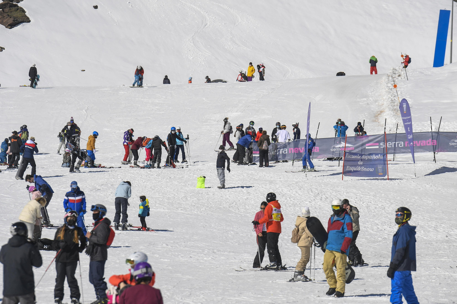 Fotos del último día de esquí en Sierra Nevada