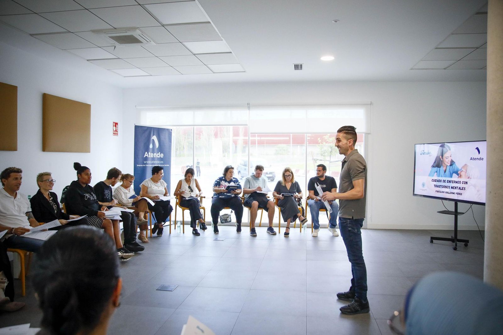 Las imágenes de la formación ofrecida por Atende en el espacio ALMA de Almería