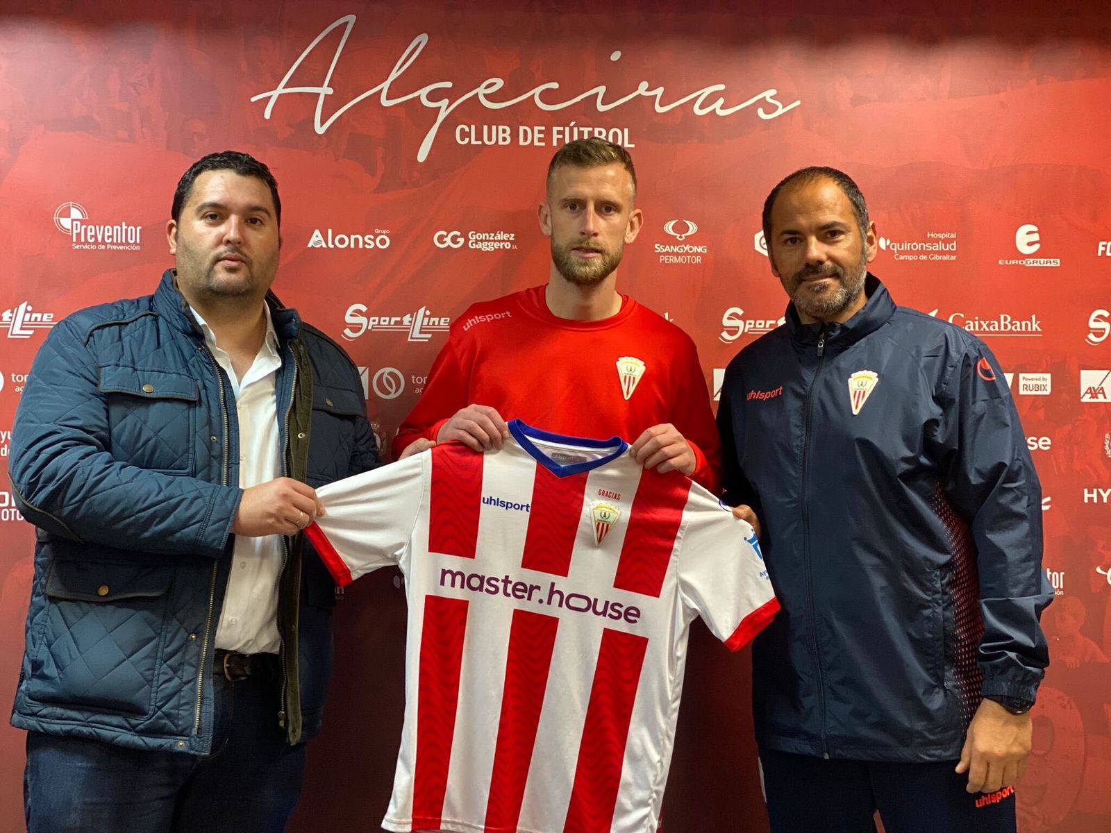 Barrera, presentado junto a Alejo (i) y Ballesta (d).